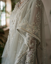 Load image into Gallery viewer, SUFFUSE  | FREESIA 23 | AMBER