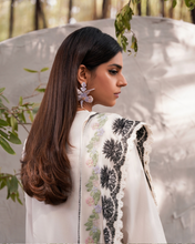 Load image into Gallery viewer, SUFFUSE  | SUMMER PRET 24 | AFSANNEH