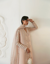 Load image into Gallery viewer, SUFFUSE  | FREESHIA 24 | JANAN