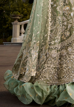 Load image into Gallery viewer, SORAYA | LUMENE FESTIVE EDIT 25  | ASTRID