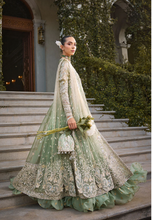 Load image into Gallery viewer, SORAYA | LUMENE FESTIVE EDIT 25  | ASTRID