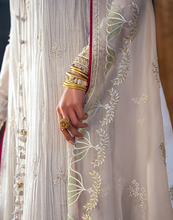 Load image into Gallery viewer, SUFFUSE  | SUMMER SILK 25 | NEVE