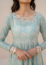 Load image into Gallery viewer, IZNIK  | LAWN | 06