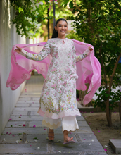 Load image into Gallery viewer, ZAIB | LUXURY LAWN | IVORY GARDEN