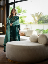 Load image into Gallery viewer, ZAIB | LUXURY KARANDI | EMERALD GREEN