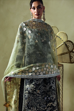 Load image into Gallery viewer, SORAYA | LUMENE FESTIVE EDIT 26 | ZYRA