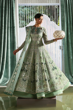 Load image into Gallery viewer, SORAYA | LUMENE FESTIVE EDIT 26 | LIRIEN