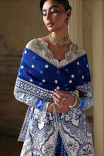 Load image into Gallery viewer, SORAYA | LUMENE FESTIVE EDIT 26 | EVADIA