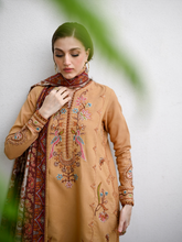 Load image into Gallery viewer, ZAIB | LUXURY KARANDI | MUSTARD LUXURY