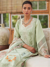 Load image into Gallery viewer, CRIMSON  | LUXURY PRET 24 | OUT IN THE FIELD