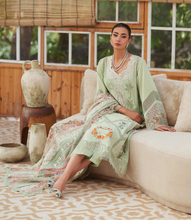 Load image into Gallery viewer, CRIMSON  | LUXURY PRET 24 | OUT IN THE FIELD