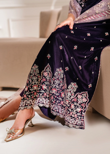 BAROQUE | UNSTITCHED | VELVET