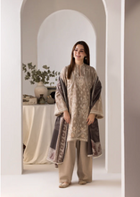 Load image into Gallery viewer, SOBIA NAZIR | WINTER SHAWL 24 | DESIGN 4A