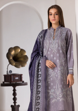 Load image into Gallery viewer, SOBIA NAZIR | WINTER SHAWL 24 | DESIGN 4B