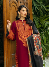 Load image into Gallery viewer, ZAINAB CHOTTANI | WINTER SHAWL | SILA
