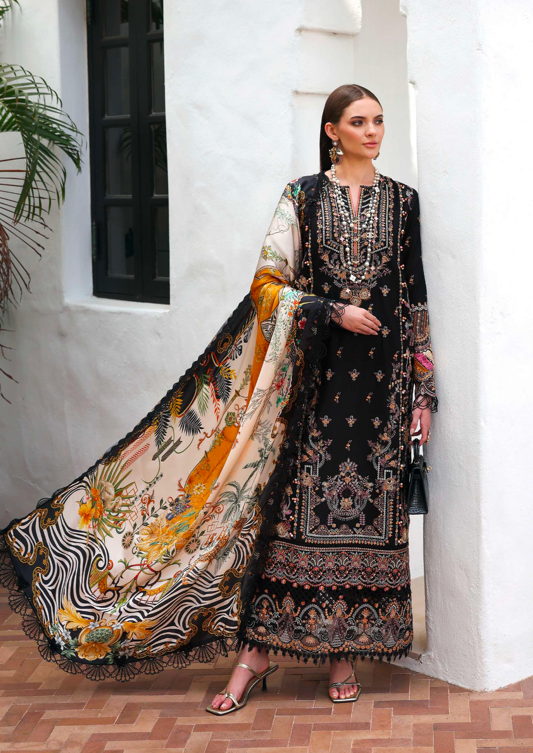 KANWAL MALIK | LUXURY LAWN 25 | NOIRE