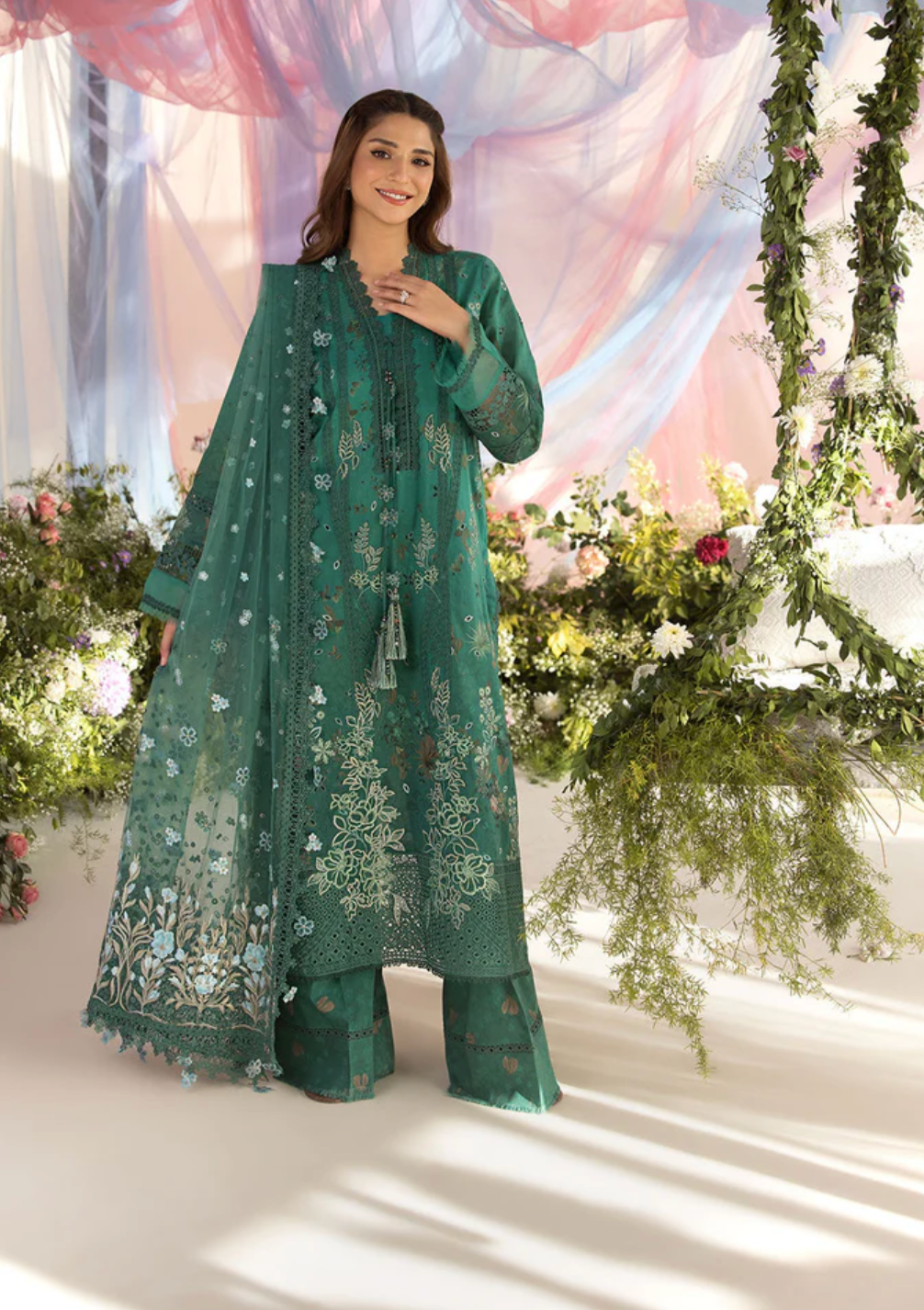 SOBIA NAZIR | LUXURY LAWN 25 | 15B