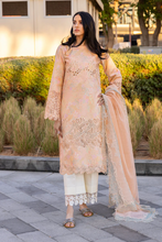Load image into Gallery viewer, RANGRASIYA | CARNATION LAWN | ZINNIA