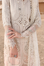 Load image into Gallery viewer, MARIA B  | LUXURY LAWN 25 | D-2515-A