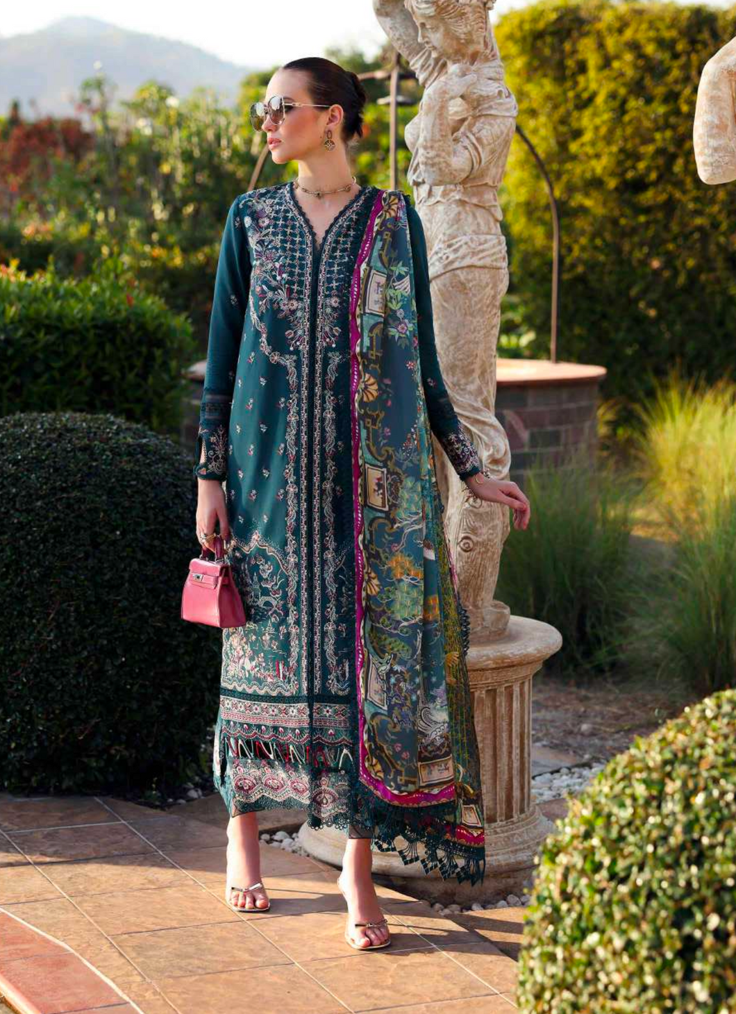 KANWAL MALIK | ZAINA LAWN 25 | LIVIA