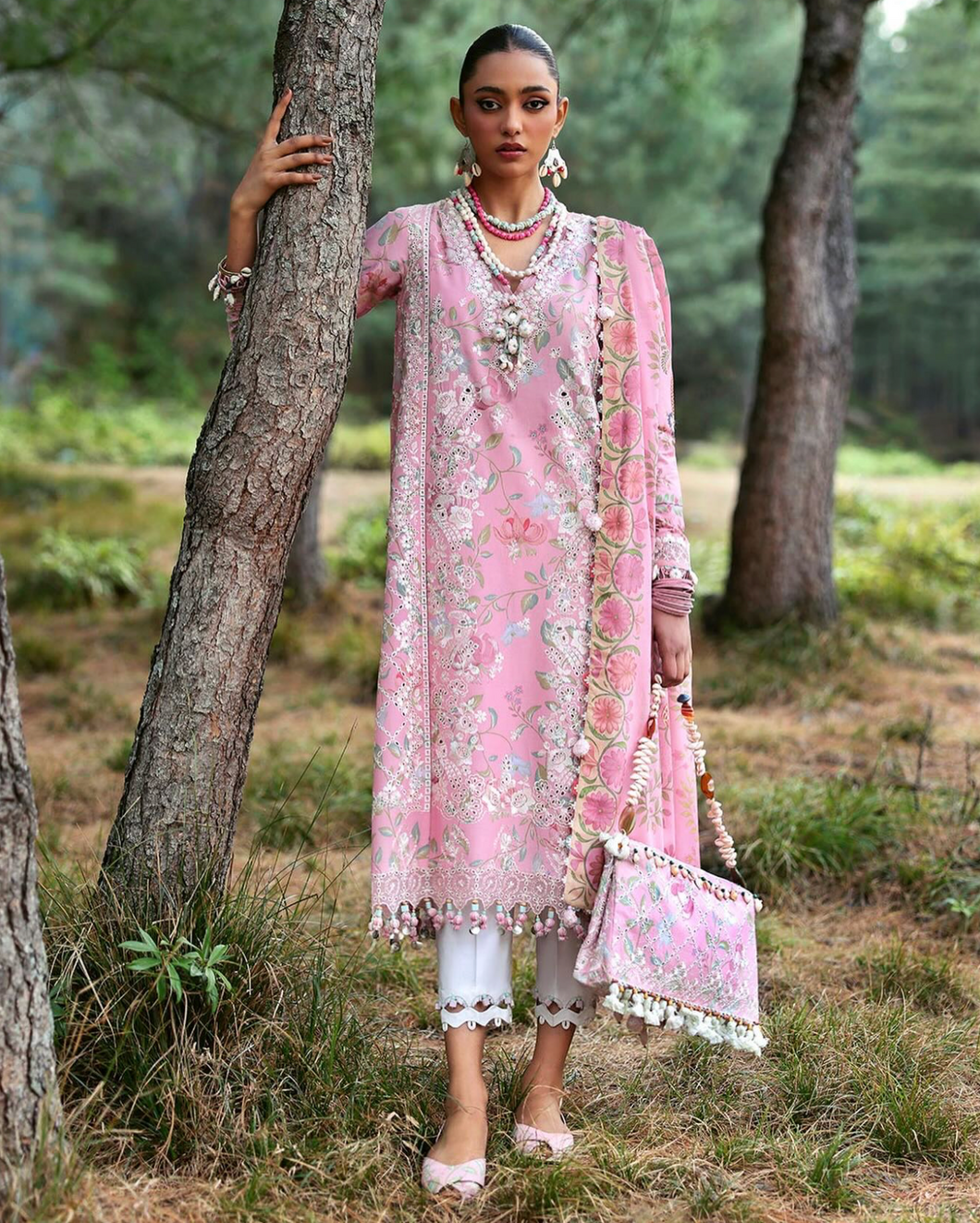 ZAHA | LAWN 25 | ZAYANA