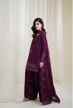 Load image into Gallery viewer, ZAIB | PRET 25 | BURGUNDY PLUM