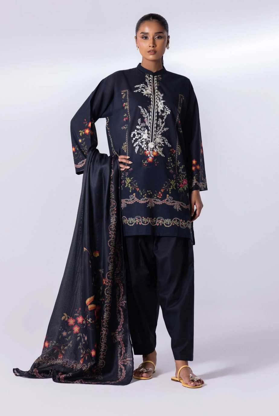 SANA SAFINAZ | MAHAY SPRING 25