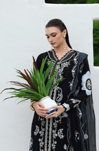 Load image into Gallery viewer, QALAMKAR | LINEN 25 | ZYRA