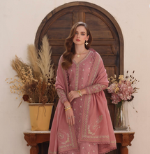 Load image into Gallery viewer, NOOR  | PASHMINA WINTER SHAWL | AVELINE