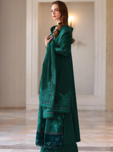 Load image into Gallery viewer, NOOR  | PASHMINA WINTER SHAWL | EMERALD REVERIE