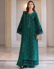 Load image into Gallery viewer, NOOR  | PASHMINA WINTER SHAWL | EMERALD REVERIE