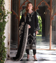 Load image into Gallery viewer, NOOR  | PASHMINA WINTER SHAWL | OBSIDIAN