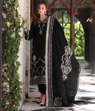 Load image into Gallery viewer, NOOR  | PASHMINA WINTER SHAWL | OBSIDIAN