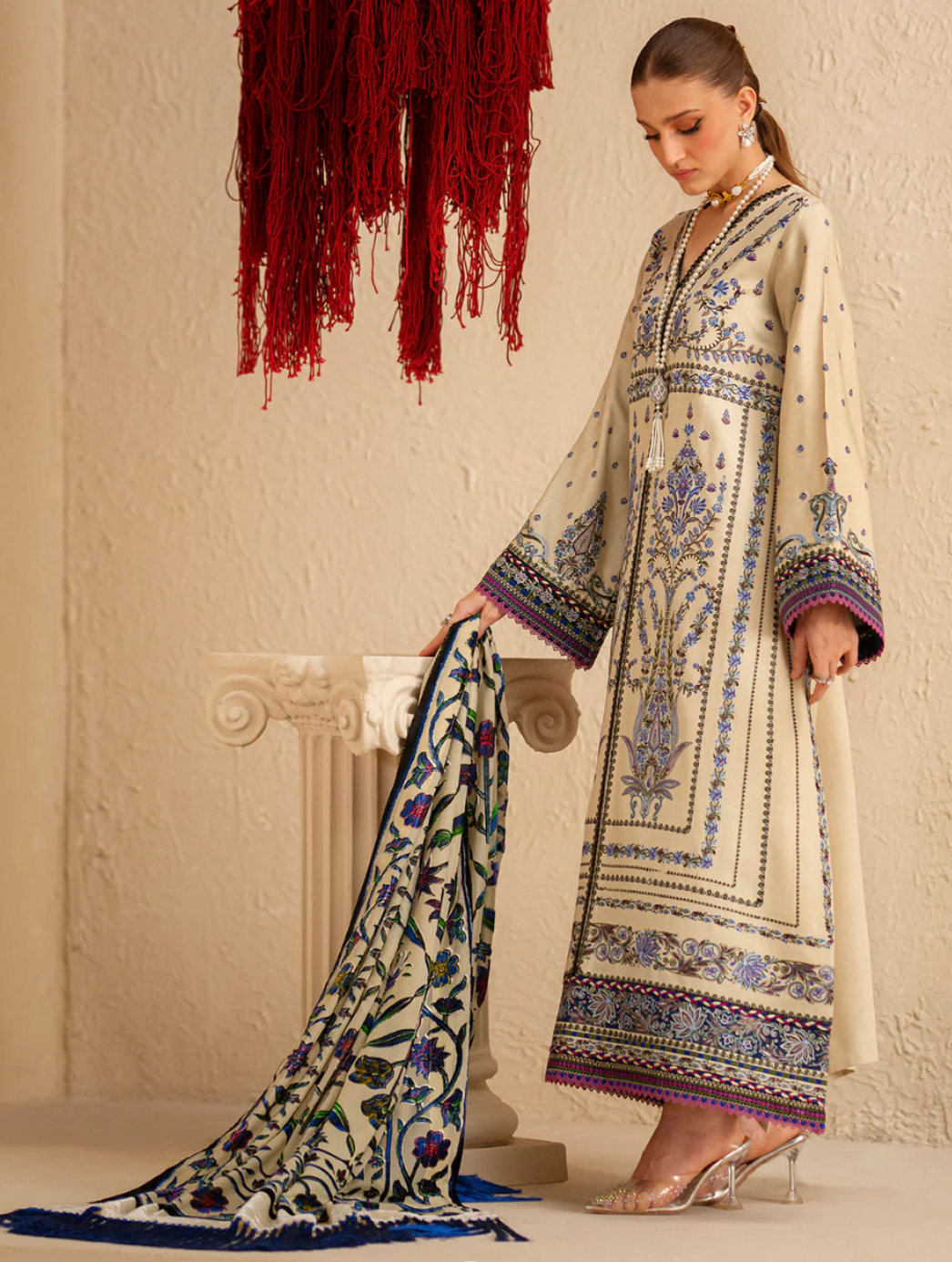 BIN ILYAS  |  WINTER SHAWL | KOTRAI