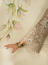 Load image into Gallery viewer, BAROQUE | CHANTELLE 25 | 08