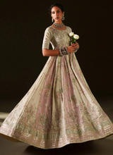 Load image into Gallery viewer, IZNIK  | VELVET| IV-77