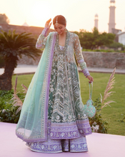 Load image into Gallery viewer, ZAHA | GOSSAMER 25 | ZARQAH E PISTACHIO