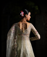 Load image into Gallery viewer, NYRA | WEDDING FESTIVE 25 | ERYA