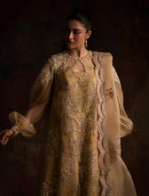 Load image into Gallery viewer, NYRA | WEDDING FESTIVE 25 | SUNEHRI