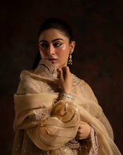 Load image into Gallery viewer, NYRA | WEDDING FESTIVE 25 | SUNEHRI