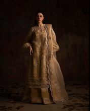 Load image into Gallery viewer, NYRA | WEDDING FESTIVE 25 | SUNEHRI