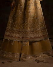 Load image into Gallery viewer, NYRA | WEDDING FESTIVE 25 | SUNEHRI