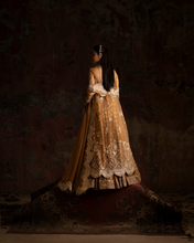 Load image into Gallery viewer, NYRA | WEDDING FESTIVE 25 | ZINNIA