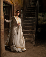 Load image into Gallery viewer, NYRA | WEDDING FESTIVE 25 | SOZ