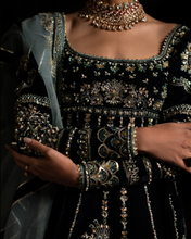 Load image into Gallery viewer, NYRA | WEDDING FESTIVE 25 | LEHZA