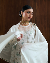 Load image into Gallery viewer, SUFFUSE  | SILK PRET FALL 25 | FARIDA