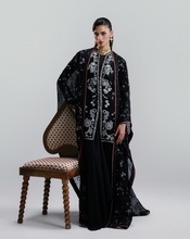 Load image into Gallery viewer, SUFFUSE  | SILK PRET FALL 25 | ZAARISH