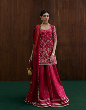 Load image into Gallery viewer, SUFFUSE  | SILK PRET FALL 25 | `RYELLE