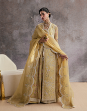 Load image into Gallery viewer, SUFFUSE  | SILK PRET FALL 25 | URAH