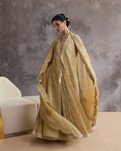 Load image into Gallery viewer, SUFFUSE  | SILK PRET FALL 25 | URAH